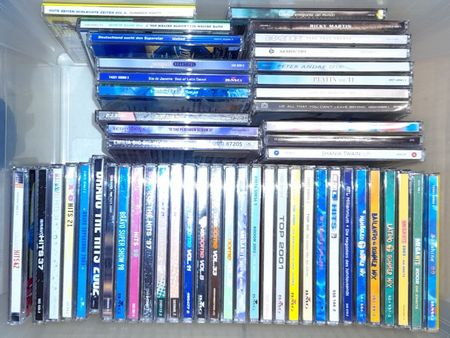 Kiste voller CDs