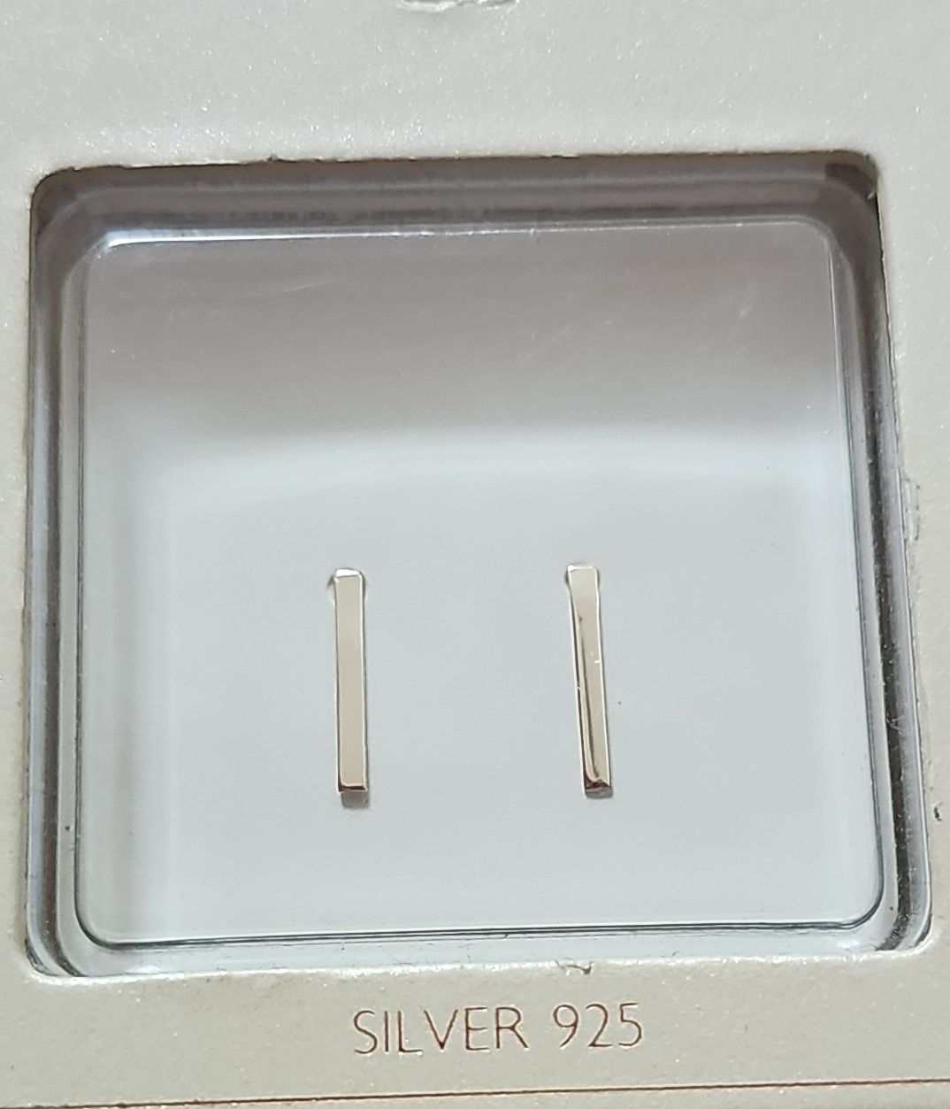 Ohrringe & -stecker: Ohrstecker Silber 925 Stäbchen Design neu – Neu und originalverpackt aus Herzogenbuchsee von tgi_rln7 1