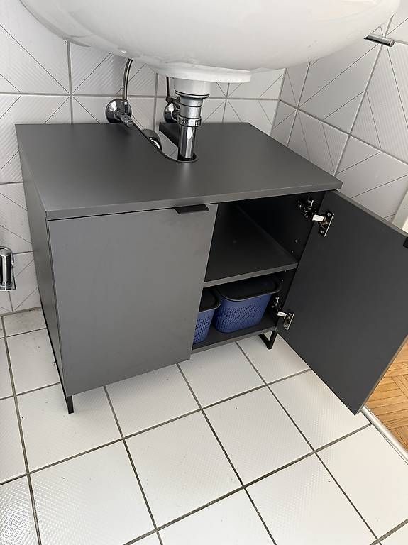 Mobili per bagno: Waschbeckenunterschrank – Usato da Zürich venduto da simw92