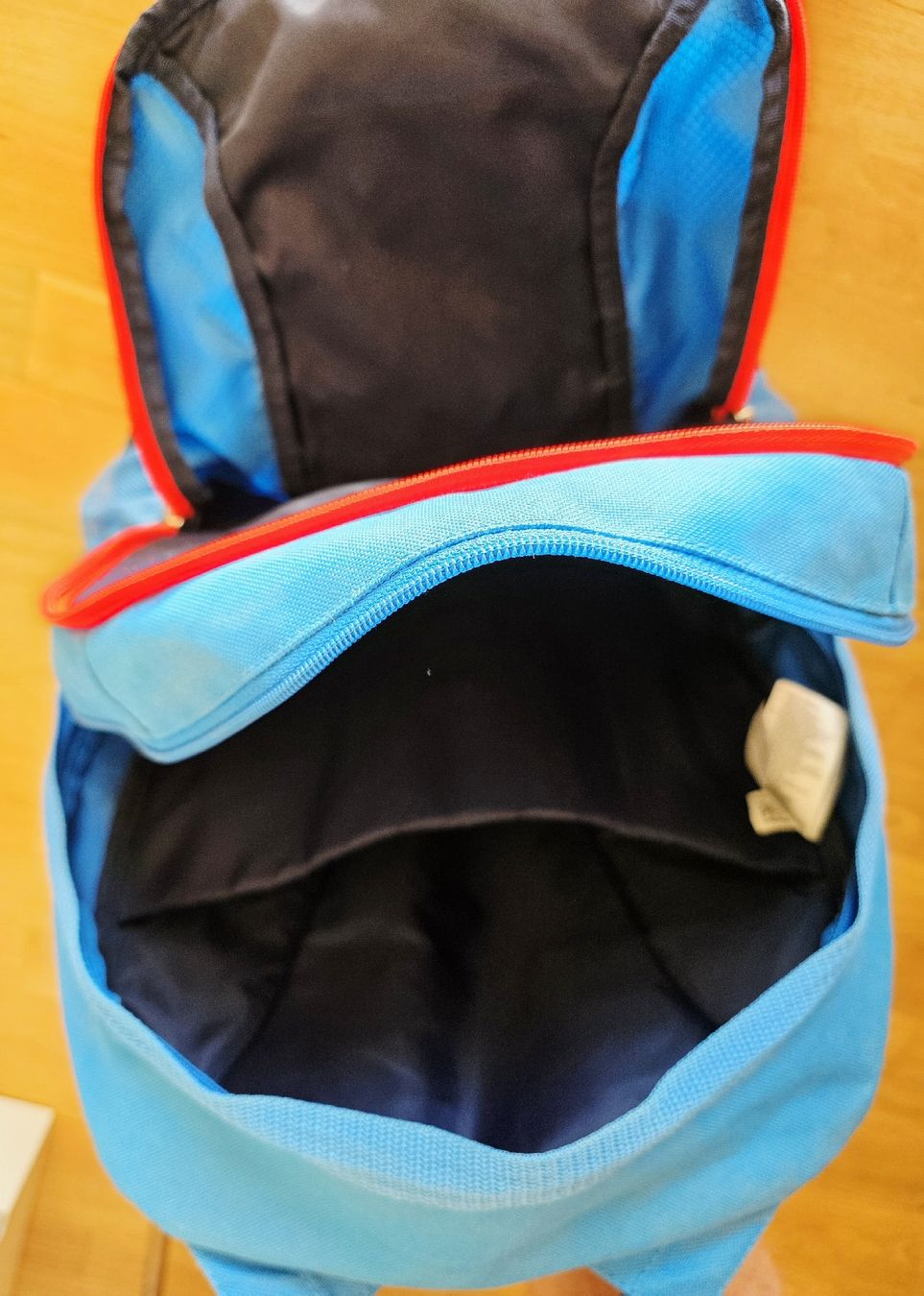 Adidas Rucksäcke: Rucksack adidas hellblau – Gebraucht aus wetzikon von Bestedienste 2