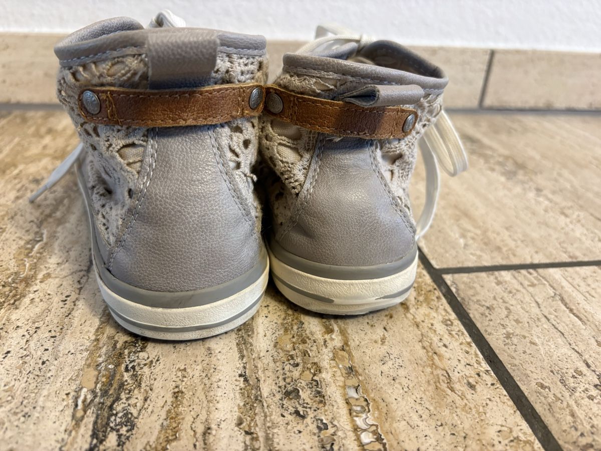 Mustang Scarpe da donna: Mustang Sneakers Grösse 39 – Usato da Nürensdorf venduto da Yellowstone09 3