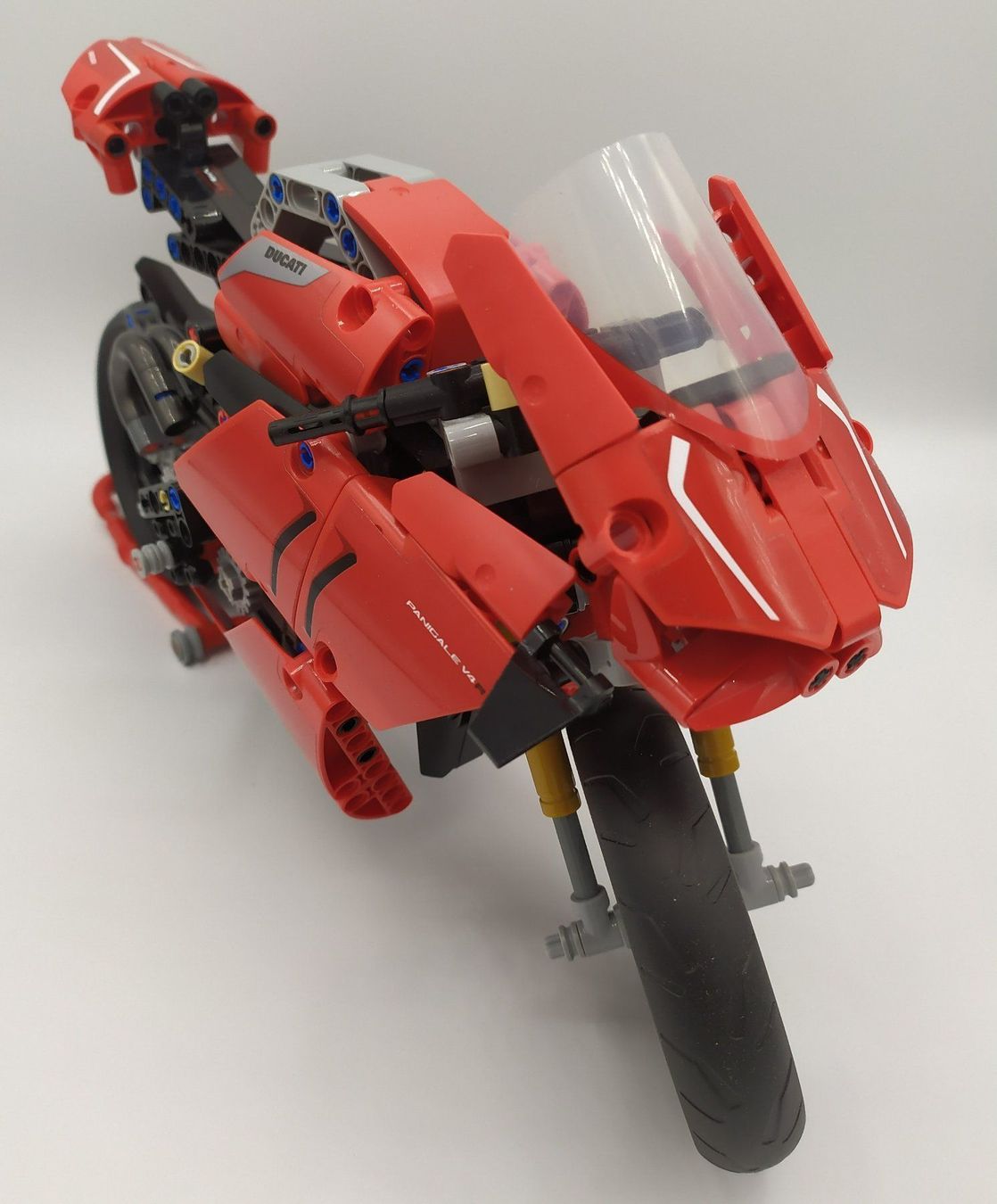 Technics Kit di costruzioni: Lego 42107 Technic Ducati Panigale V4 – Usato da Schlatt TG venduto da AndrTra 1