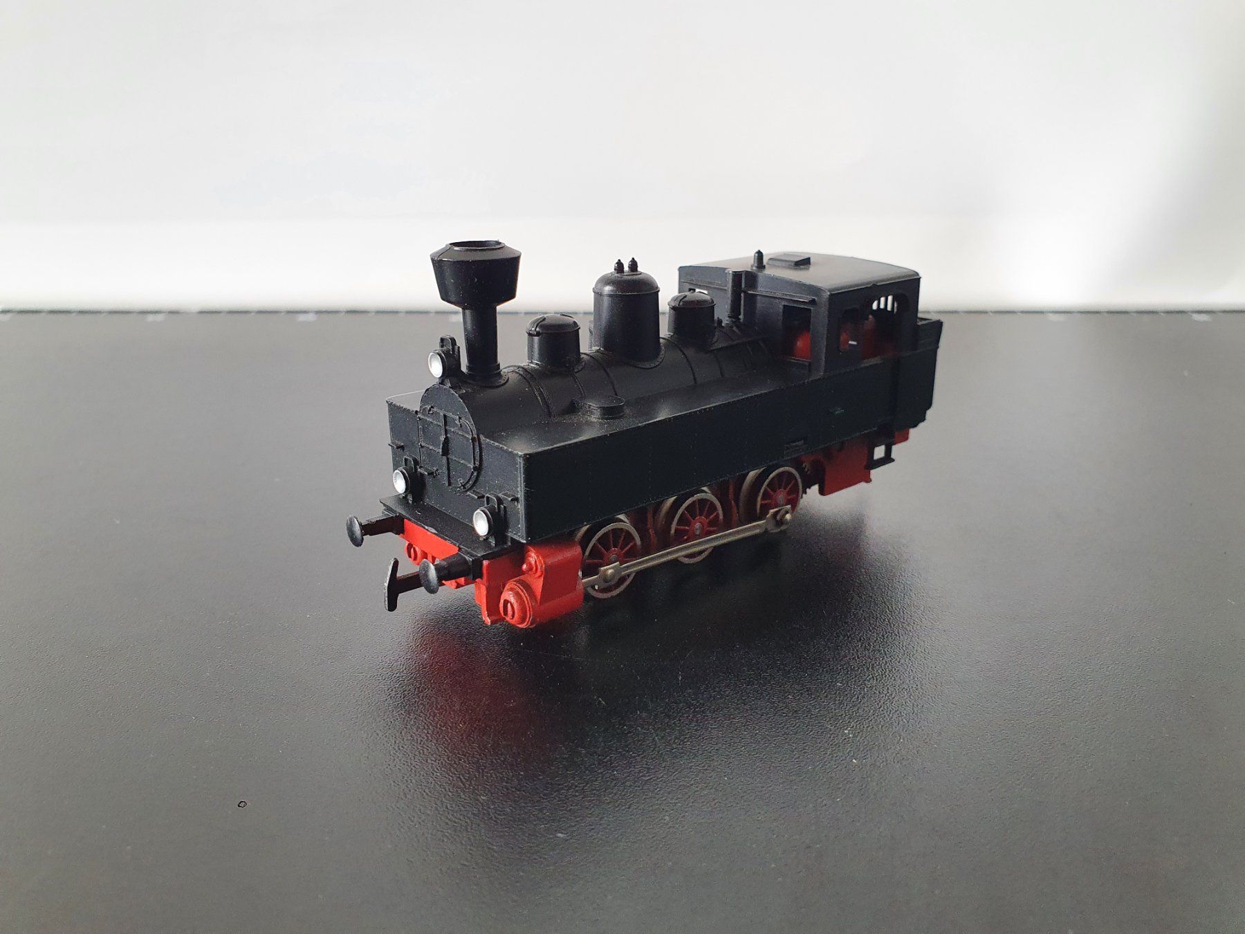 Märklin Modellini di ferrovie: MÄRKLIN: KLEINE TENDERDAMPFLOK – Usato da Biglen venduto da taunus82 1