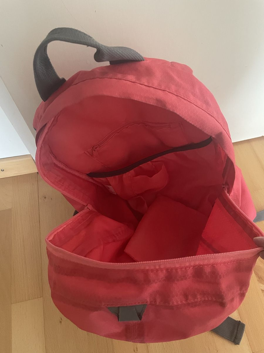 Zaini: Leichte Sommer Rucksack – Usato da Münchenstein venduto da Kapris 2