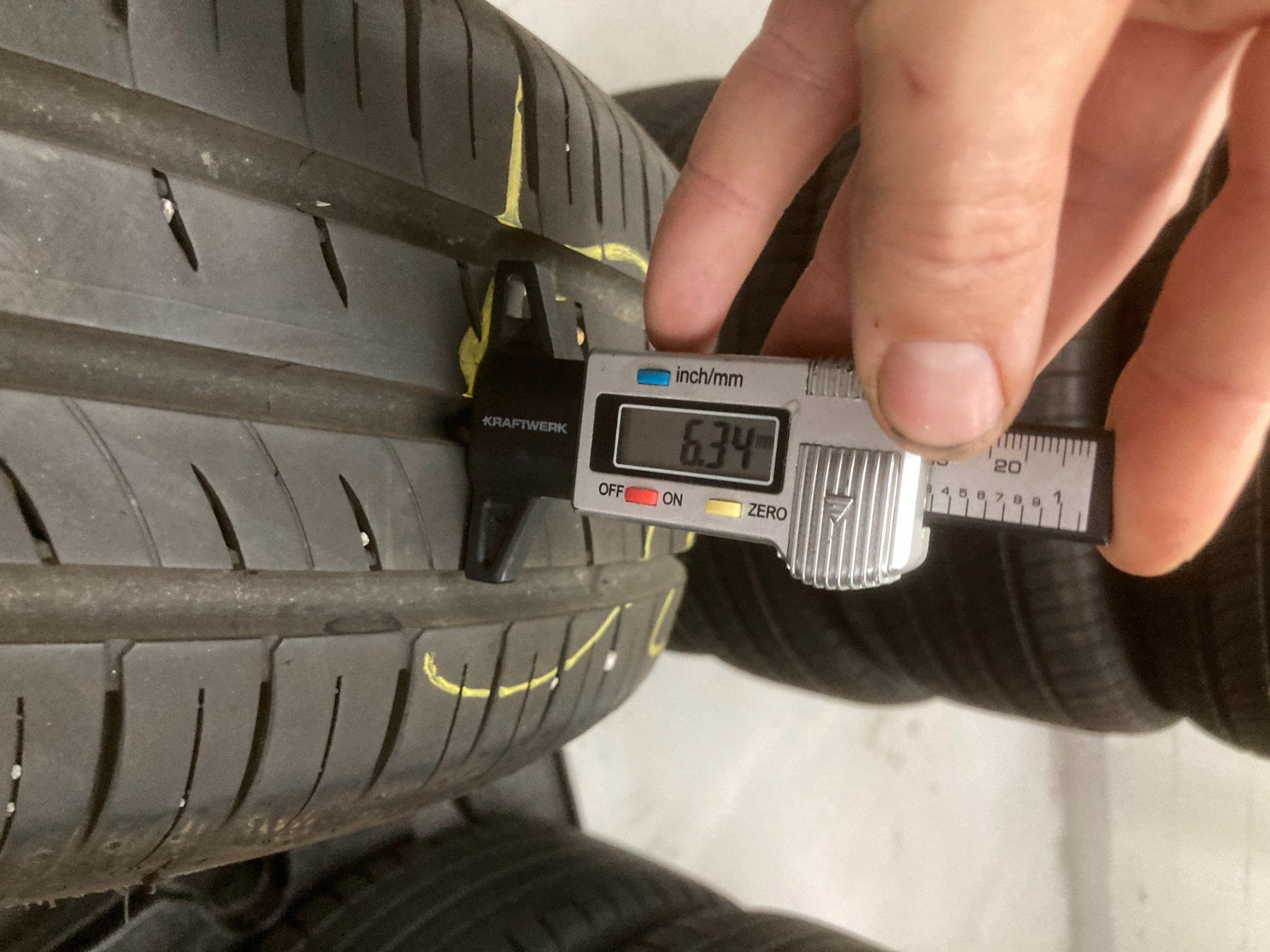 Michelin Pneumatici & Ruote complete: 185/65R15 Sommerpneu – Usato da Cham venduto da WB2223 5