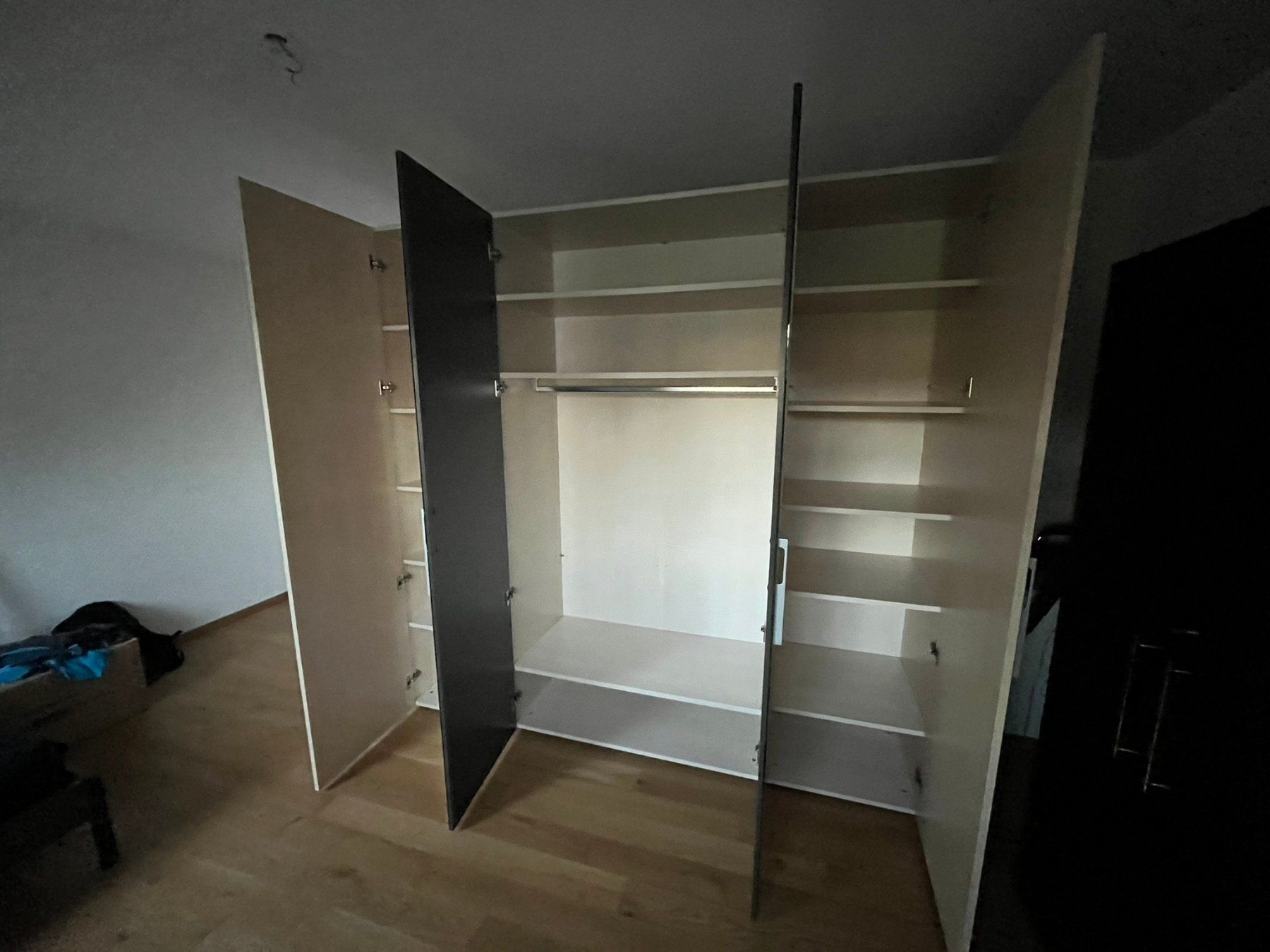 Micasa Armadi: Kleiderschrank mit Spiegel – Usato da Gutenswil venduto da Renebel 4