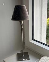 Lampada in acciao opaco e paralume in velluto castagna