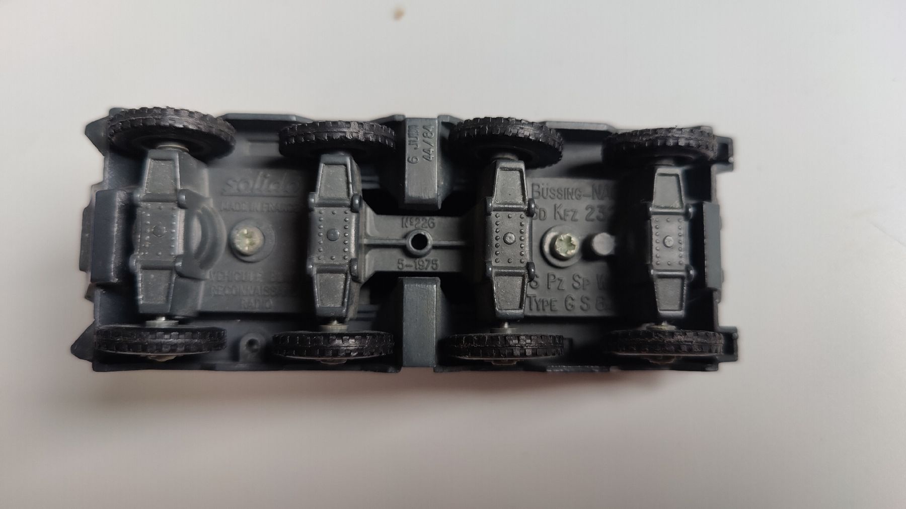 Kit di modellismo & Modellini statici: Solido Modell Panzer  (W10) – Usato da Aarau venduto da bro_9zsg 4