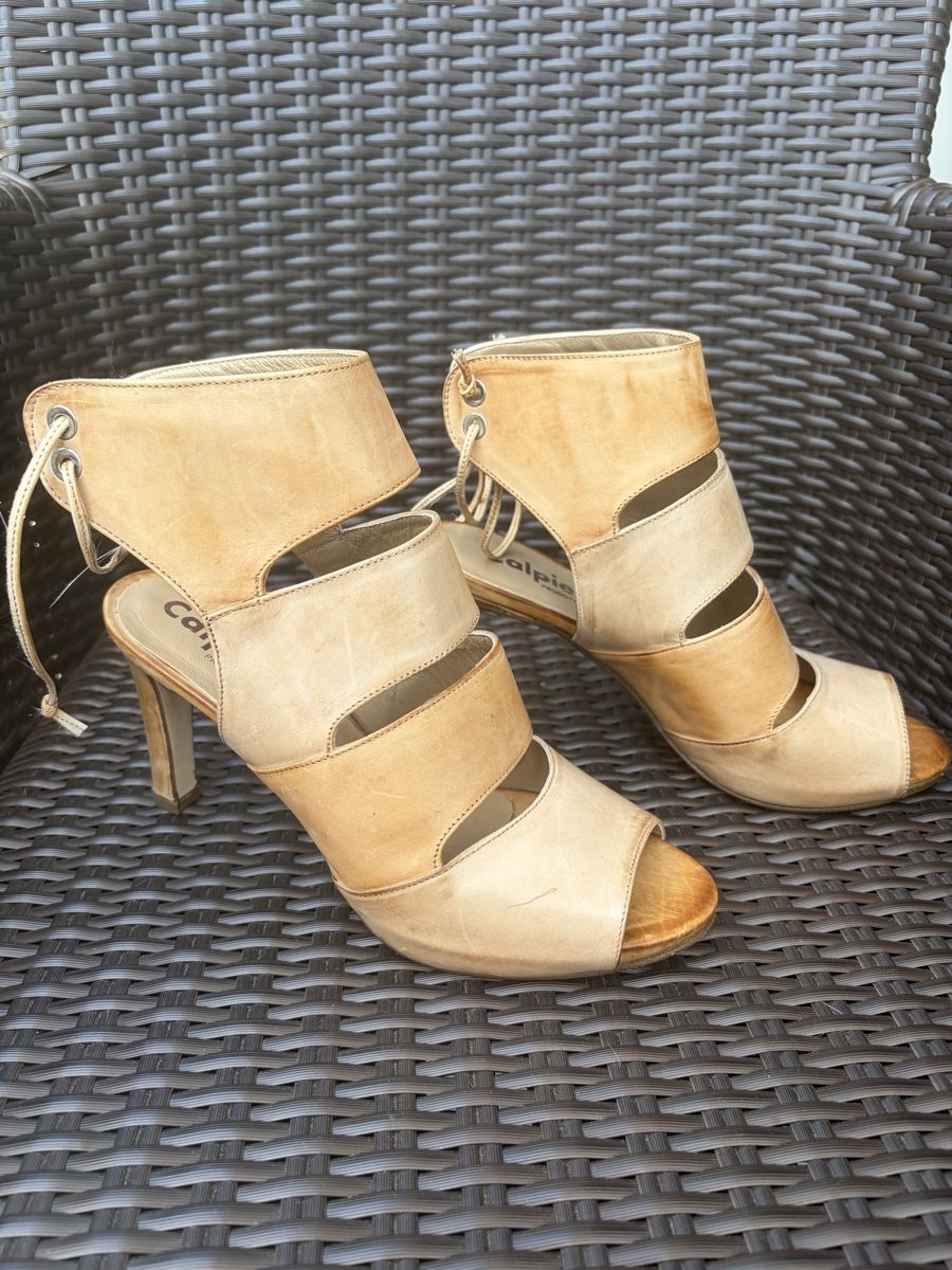 Scarpe da donna: Calpierre Damenschuh Leder Grösse 37 – Usato da Oberiberg venduto da tschalunbiker
