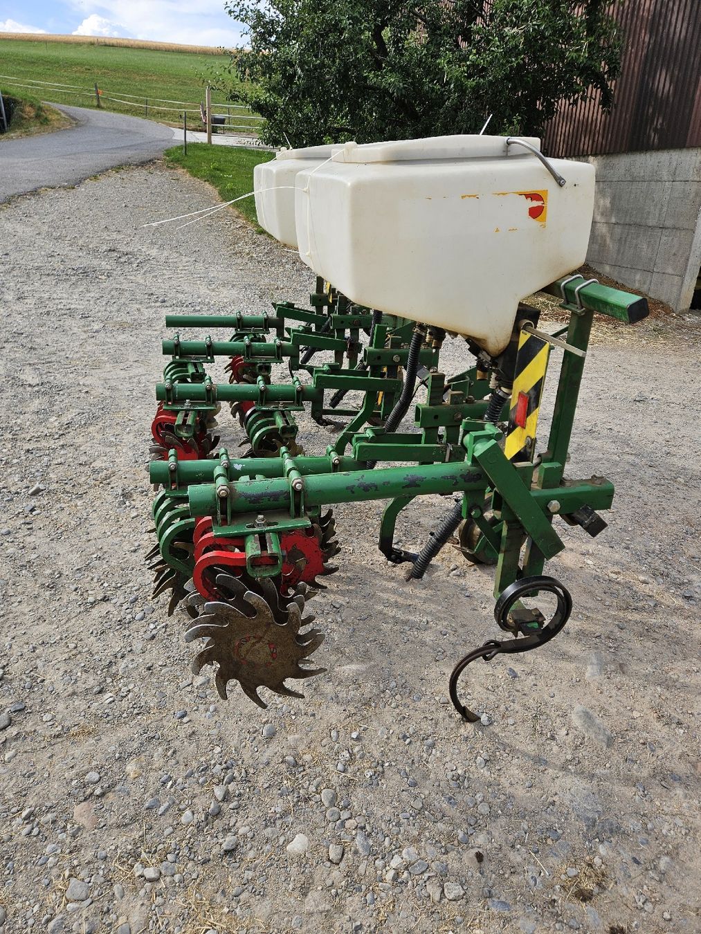Haruwy Alle Maschinen: Sternhackgerät Haruwy – Gebraucht aus Alterswil FR von Farmer1992. 1
