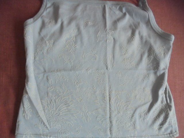 Top: Top grau Gr. XL mit Blumenmuster NEU – Nuovo (secondo la descrizione) da Hinwil venduto da Glasperlen 1