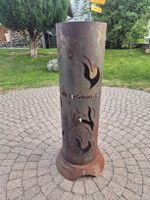 Feuersäule Metall Rostig
