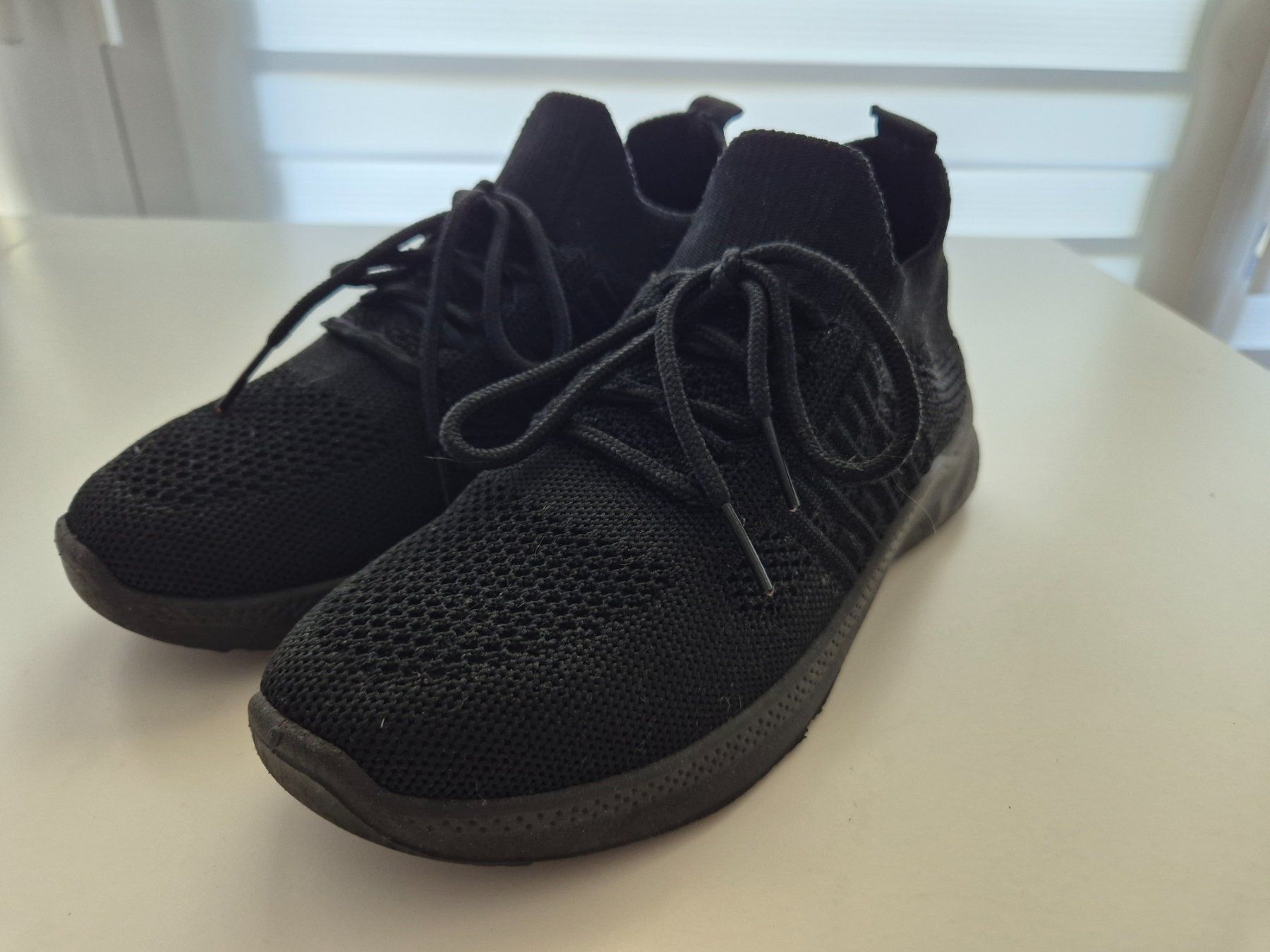 Damenschuhe: Leichte Sommer Sneaker Schuhe Gr. 36 Schwarz – Gebraucht aus Zürich von pau_y8mv 6