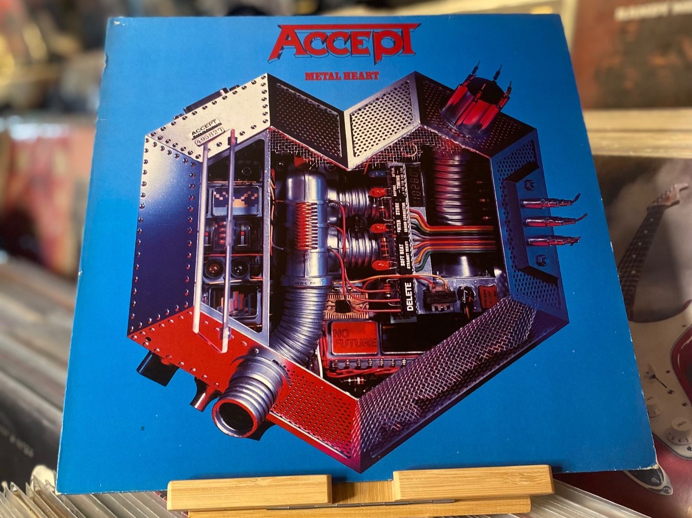 Dischi in vinile: ACCEPT - METAL HEART...OG GER 1985...VG++/VG+ – Usato da Gals venduto da Diskopatshop