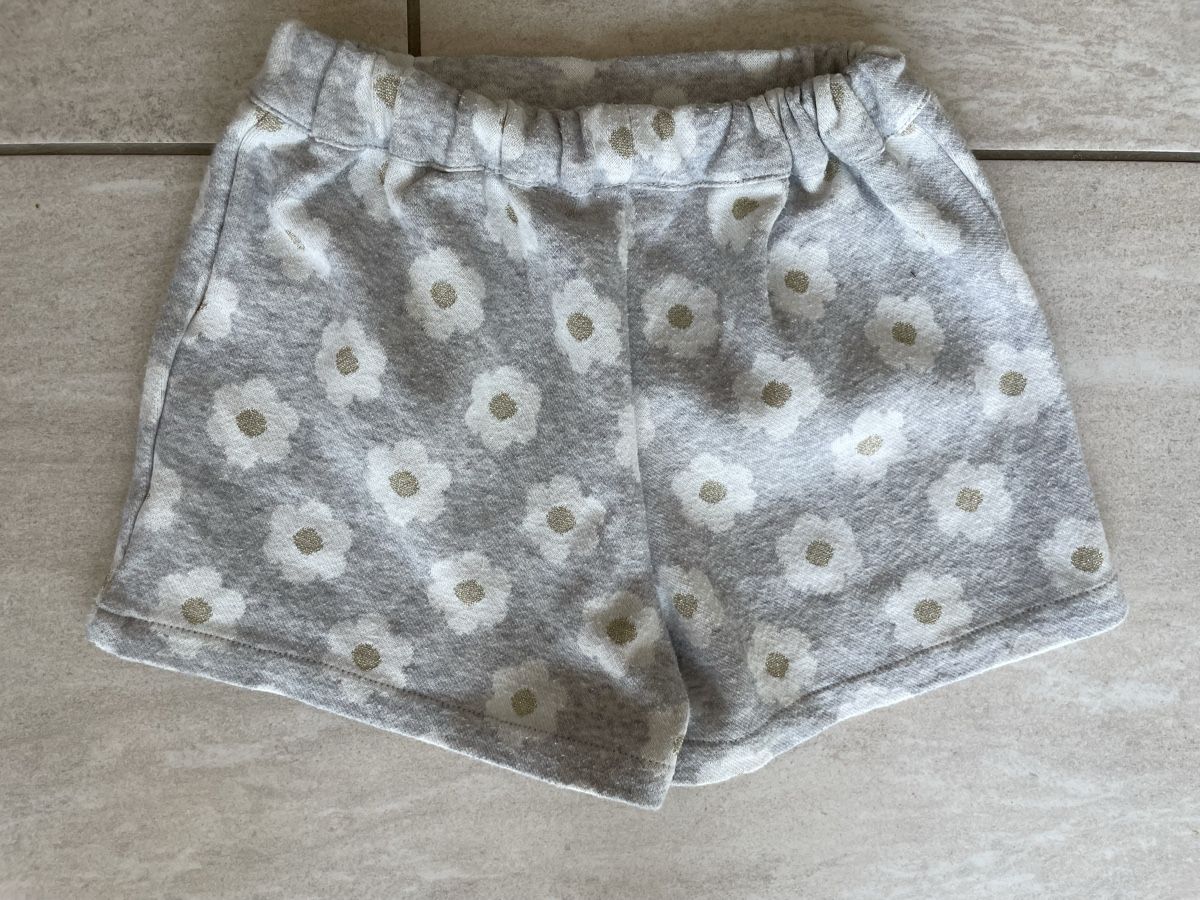 Chicco Hosen: Kurze Hosen von Chicco Gr. 86 – Gebraucht aus Ennetbaden von Mentos07 1