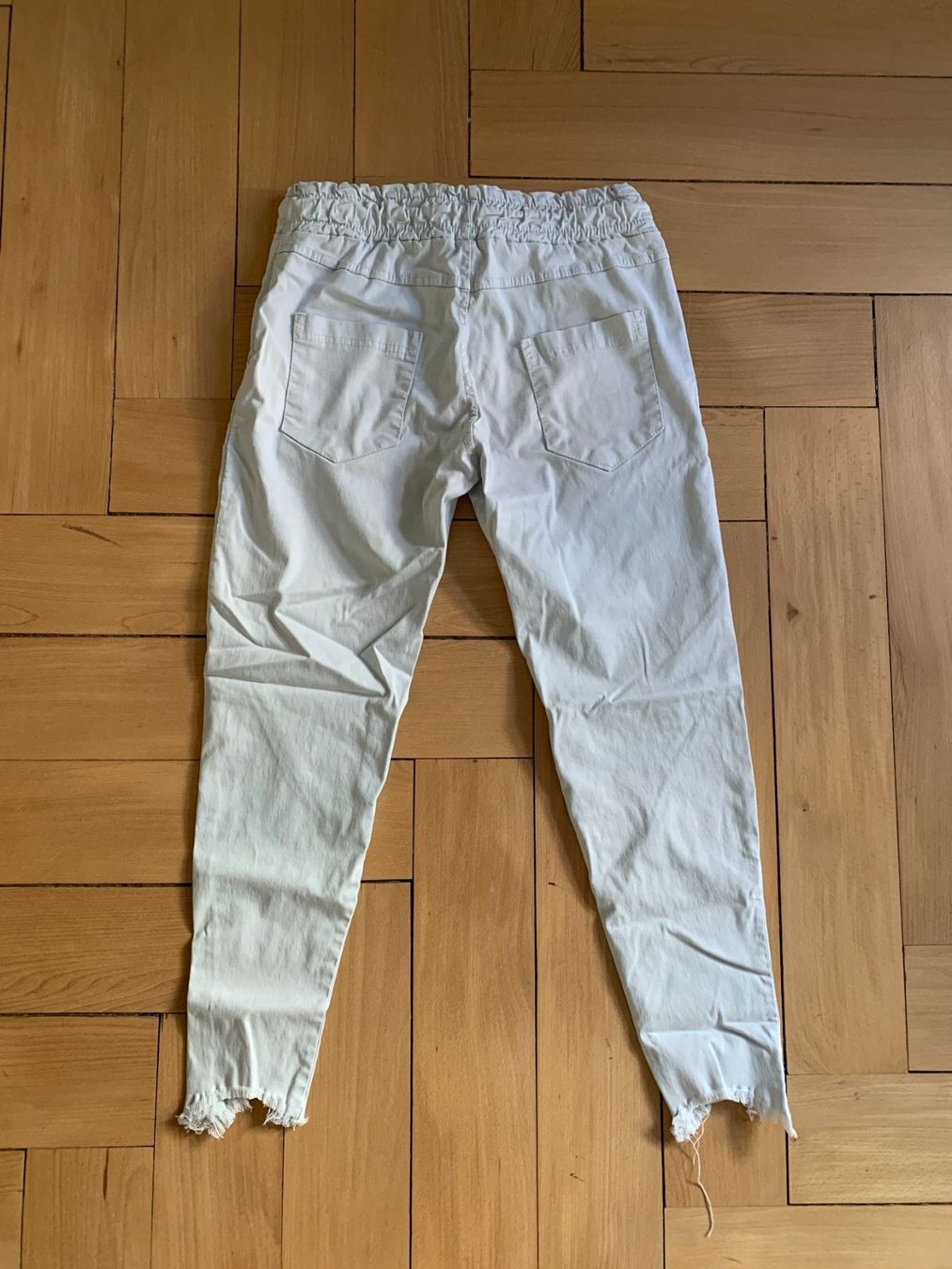 Pantaloni: Hose hellgrau - S – Usato da Zürich venduto da Diazaio 3