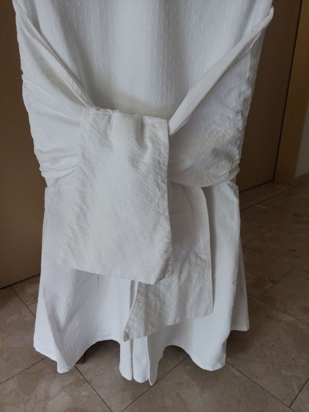 Sedie: 6 Stühle mit Hussen weiss – Usato da Jona venduto da Bidama 3