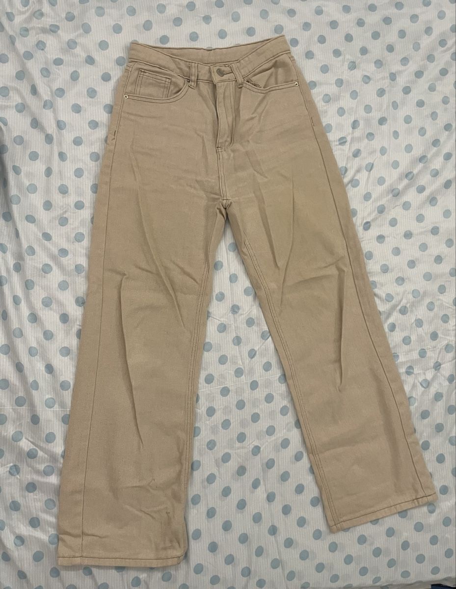 Shein Jeans: Beige Jeans – Gebraucht aus Wohlenschwil von chi_k9ds 1