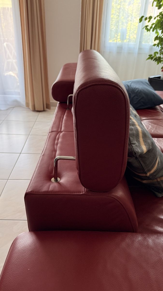 Sofas: Sofa Leder rot mit Hocker gebraucht – D'occasion à Altishofen par fuchurgismo 2