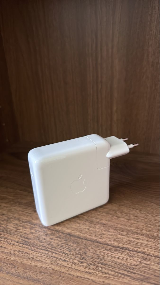 Apple Chargeur: Apple Power Adapter / Charger - 96W – D'occasion à Nyon par onjamax