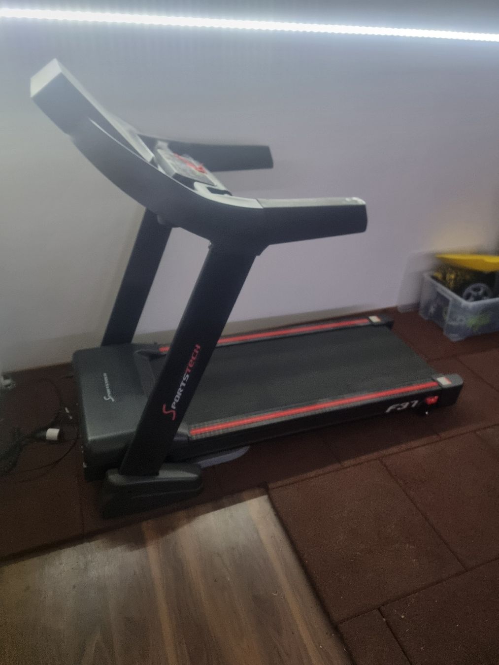 Sportstech Hometrainer: Laufband  – Gebraucht aus Oberbussnang von koc_lnl8 1