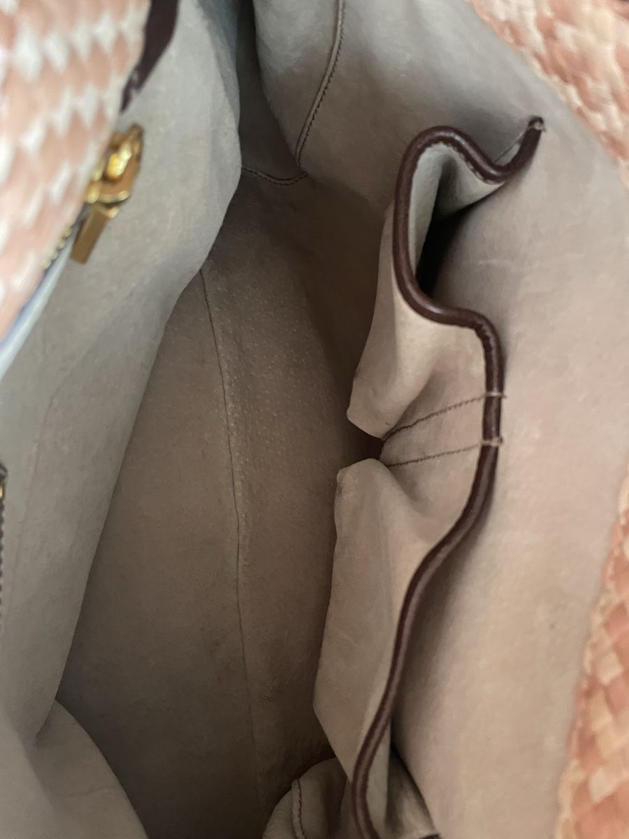 Prada Taschen: Wunderschöne Ledertasche von Prada – Neu (gemäss Beschreibung) aus Zürich von Caracol1998 6
