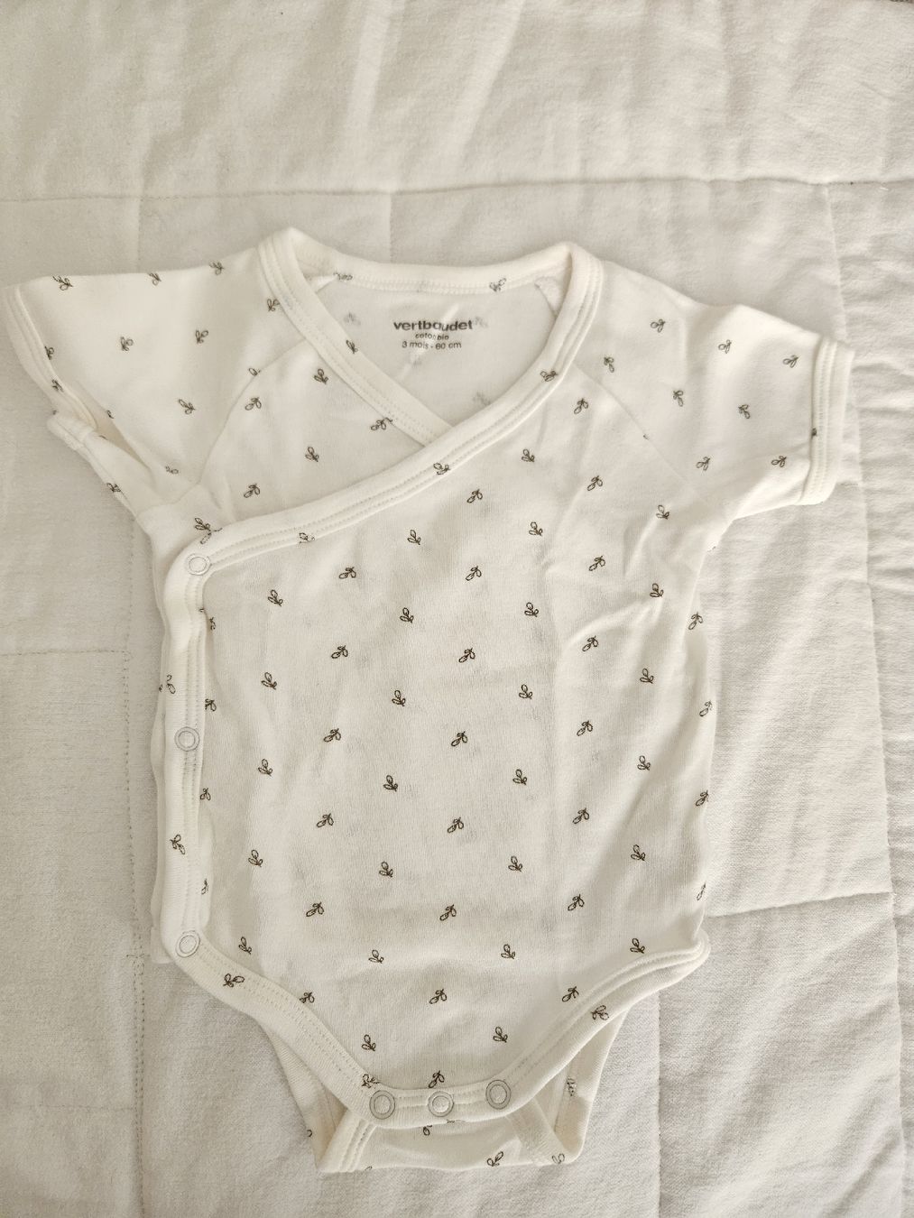 Chemises, Tops & T-shirts: Set of 4 Vertbaudet Wrap Bodysuits – Neuf (Voir description) à Zürich par mer_jld9 2
