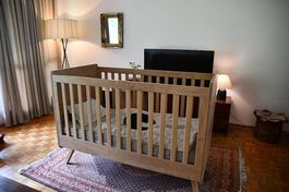 Hochwertiges Kinderbett für Kinder von 0-7 Jahren