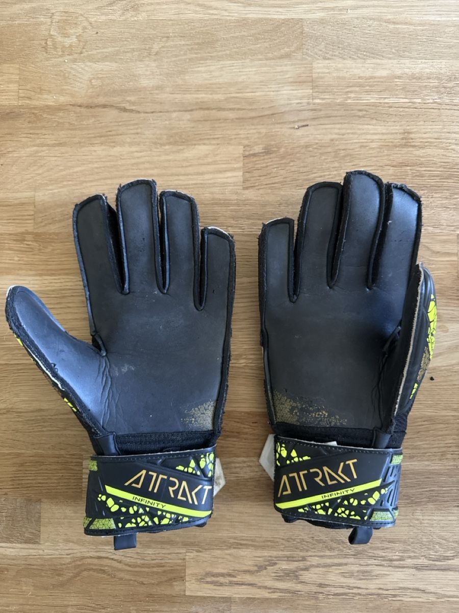 Reusch Altri accessori da uomo: Torhüter Handschuhe Reusch Gr. 9 – Usato da Horgen venduto da Happi76 1
