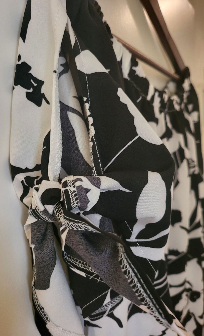 Camicette: Schöne Carmen Bluse schwarz/weiss – Usato da Basel venduto da sci_67ms 2