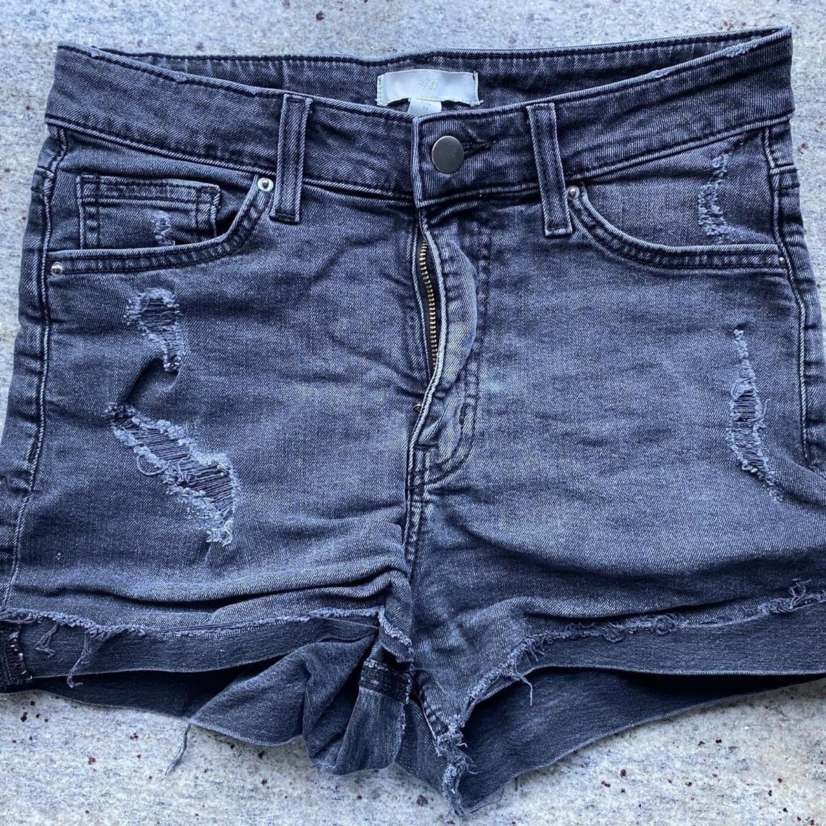 H&M Pantaloni: Short black + Short white – Usato da Arzo venduto da val_55vd 1