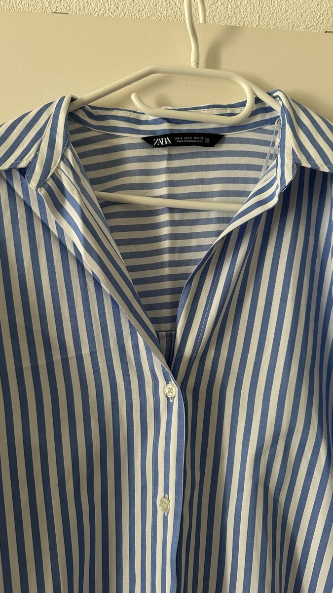 Zara Blusen: Zara Bluse, gestreift, hellblau/weiss, Gr. S- Sommerlich! – Gebraucht aus Sargans von dia_xw6j 1