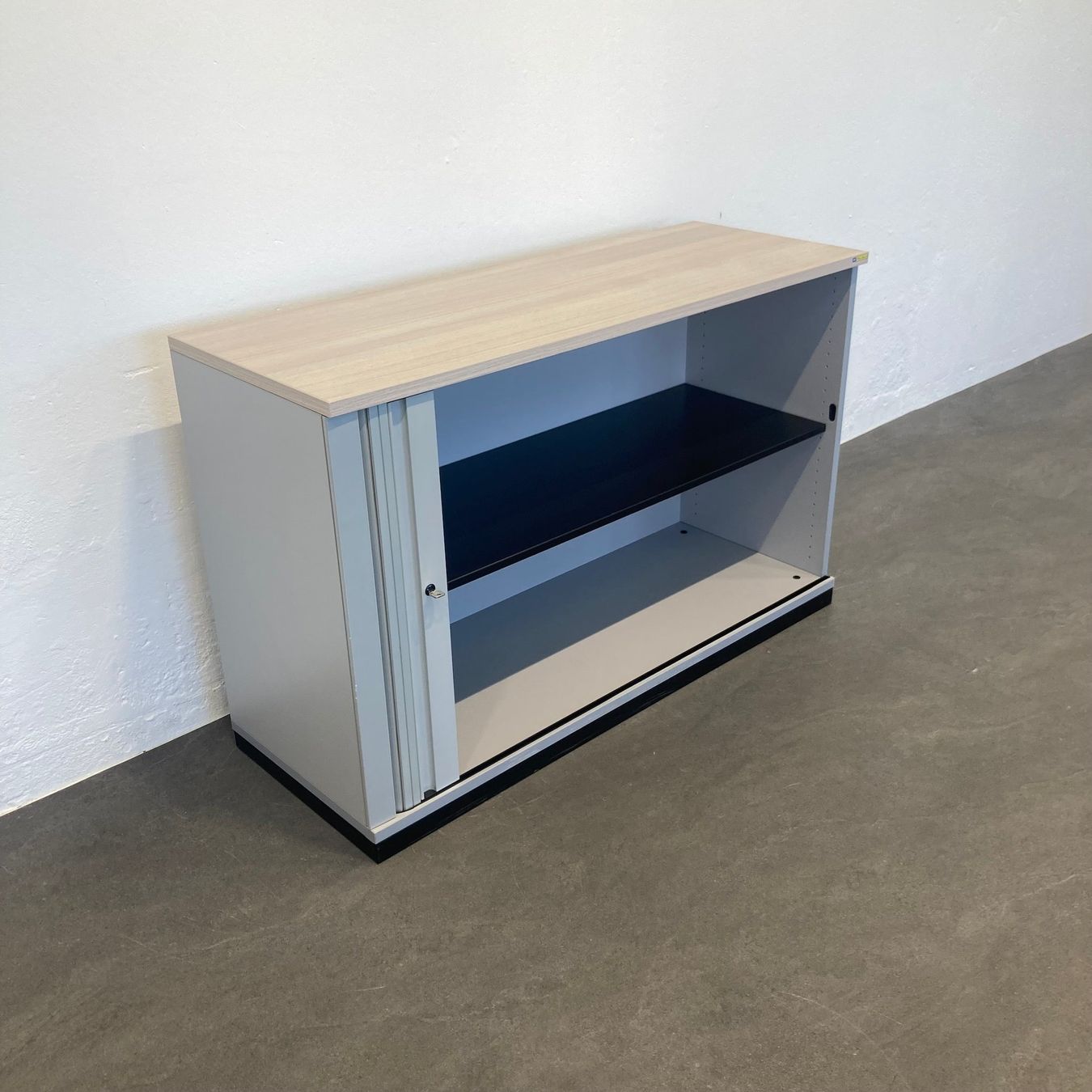 Armadi: Steelcase Share It Lateralschrank 2-OH - – Usato da Schönenwerd venduto da mcofficeshop 3