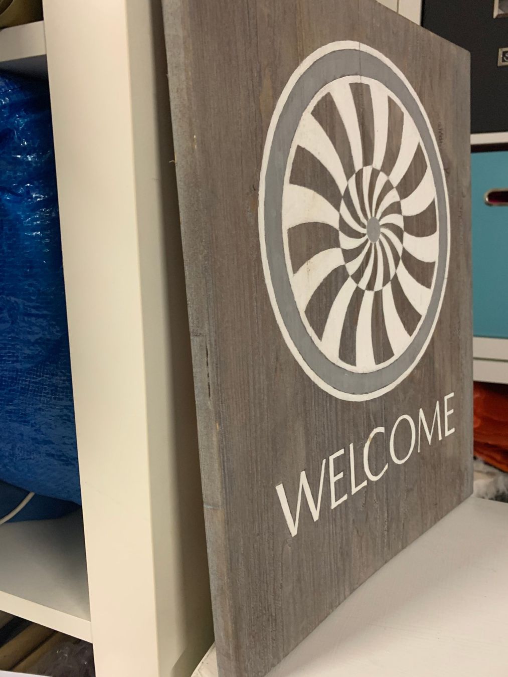 Foto & Immagini: Originelle Holztafel "Welcome" - Unikat - handmade – Nuovo (secondo la descrizione) da St. Gallen venduto da Miousch 2