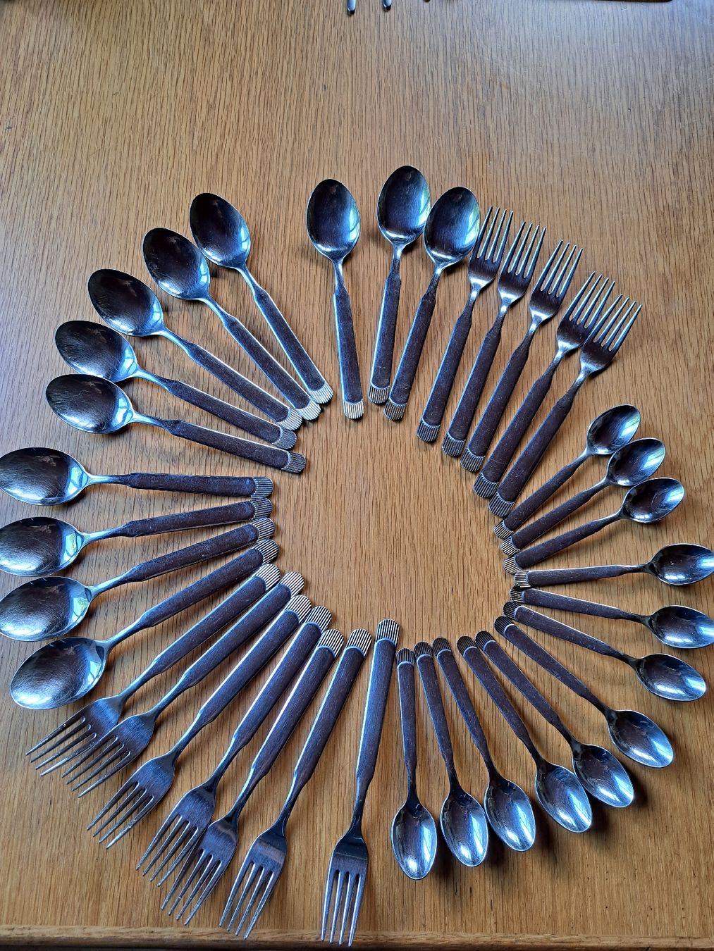 Set di posate: Essbesteck Alles Zusammen – Usato da Diepflingen venduto da Hanshans... 1