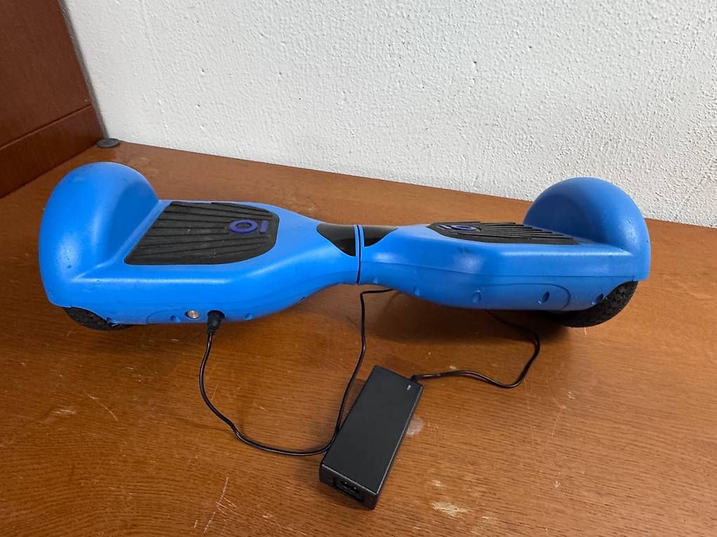 Hoverboards: Hoverboard  blau mit Ladeadapter – D'occasion à Uesslingen par sab_lj2l