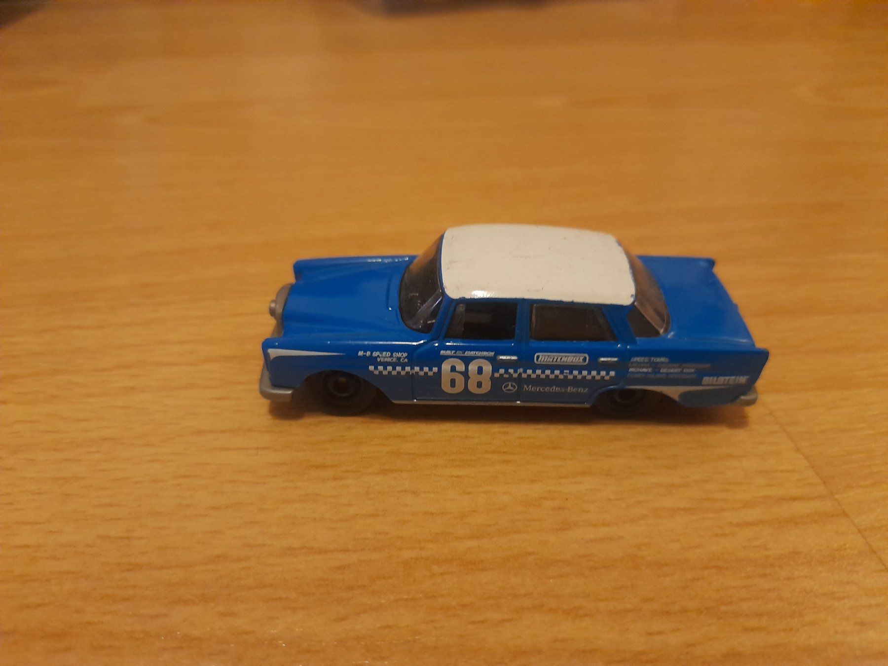 Matchbox Voitures modèles: Matchbox Mercedes Benz 220 SE – D'occasion à Lustmühle par chevi03 1