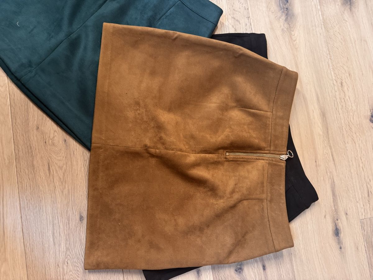 Vero Moda Gonne: Vero Moda Röcke Wildleder Optik, Gr. L – Usato da Riken AG venduto da ClaudiaChristina 3