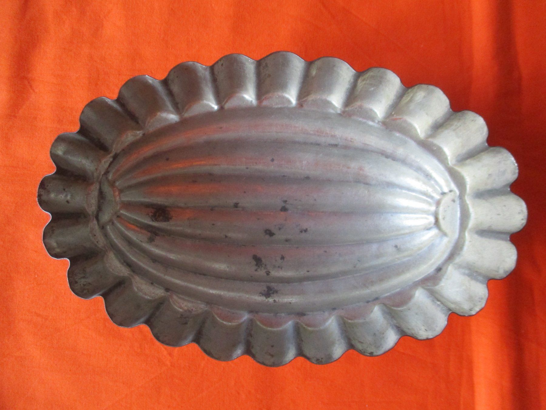 Moules à gâteaux: Backform Nuss – D'occasion à Birsfelden par alles-muss-raus 1