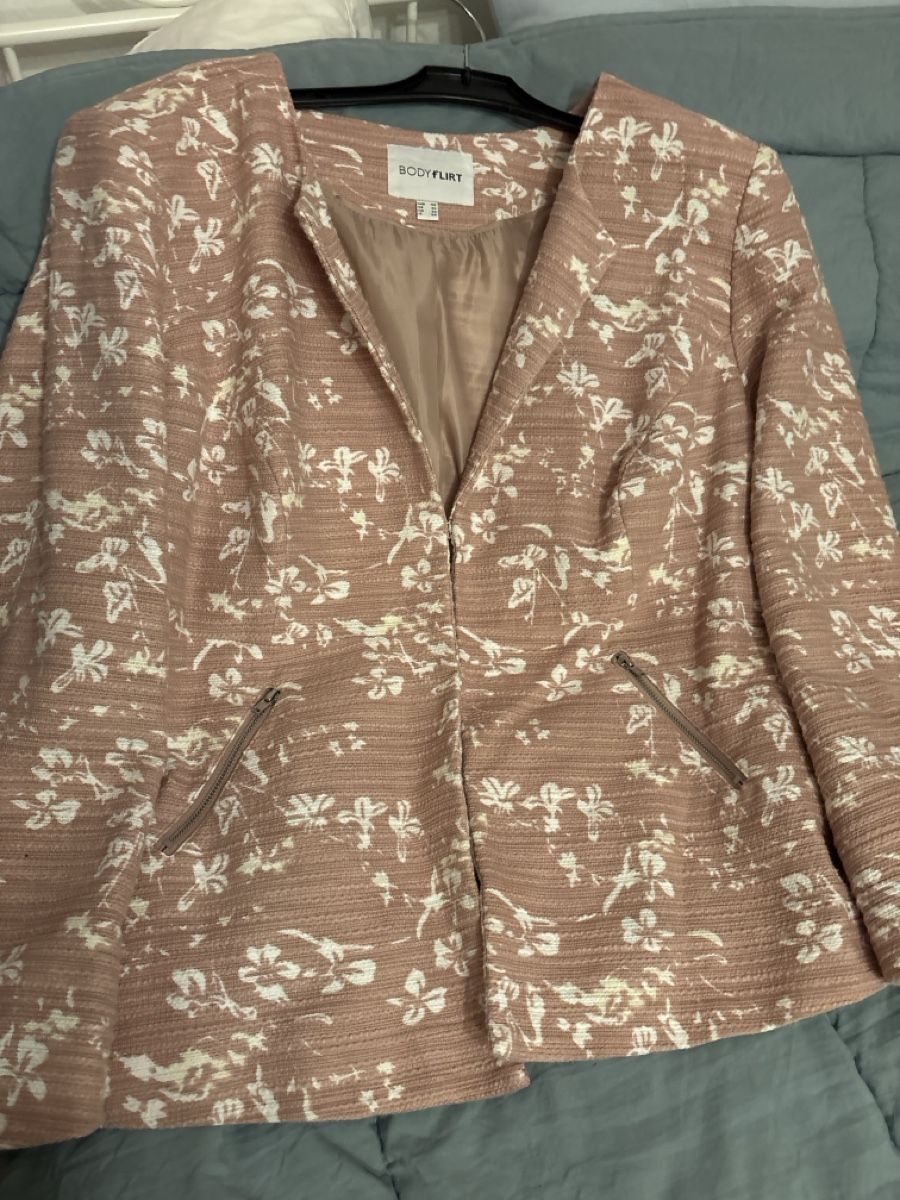 Jacken: Bouclé Jacke Grösse 48 – Neu (gemäss Beschreibung) aus Zürich von venusandmars 1