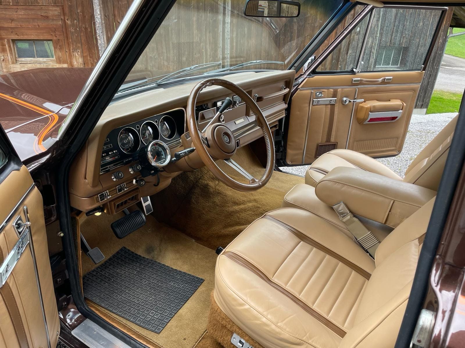 Jeep Automobili: Jeep Cherokee Laredo V8 – Usato da Herrliberg venduto da Imperial1970 3