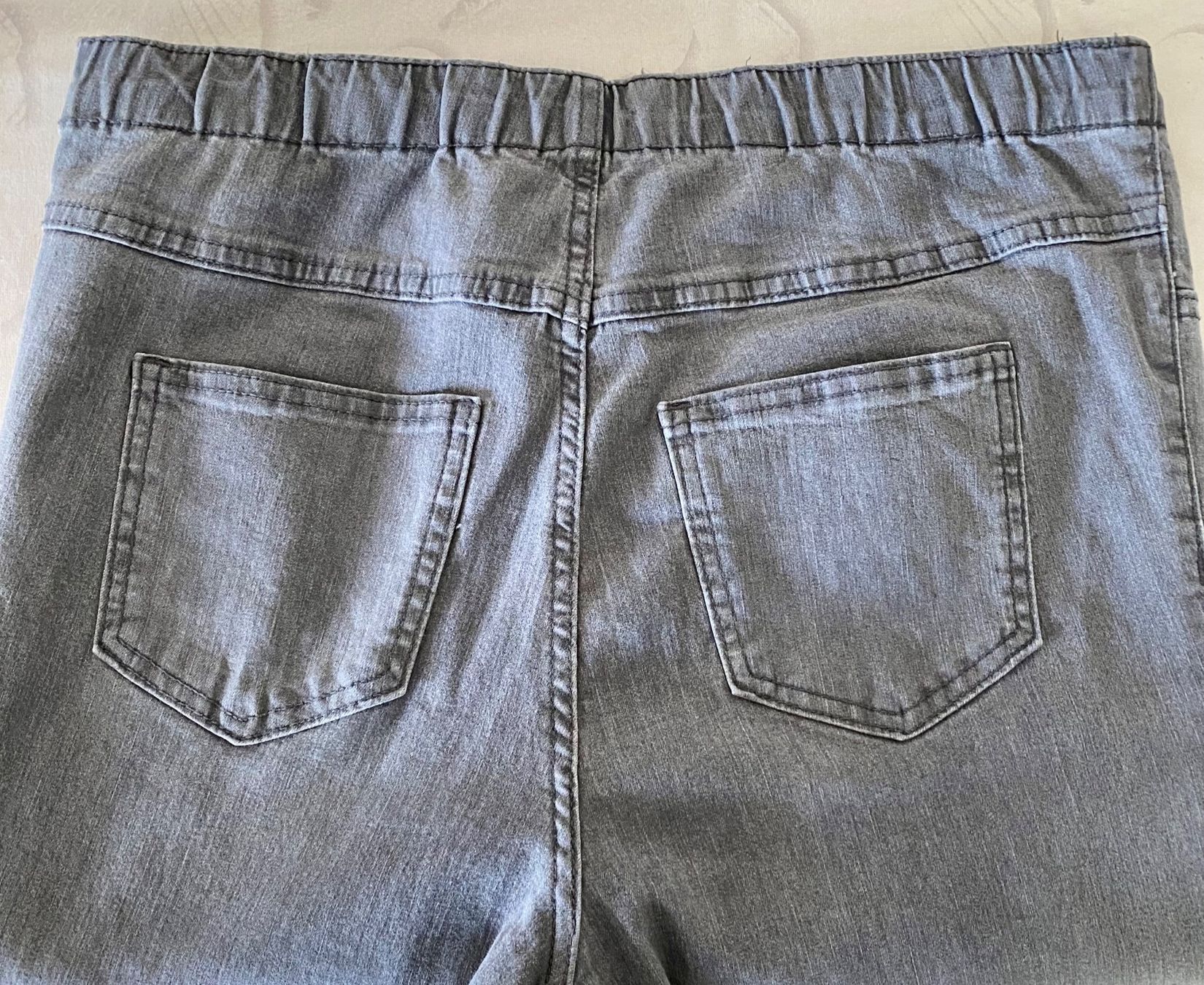 Jeans: Jeggings in Grau, Gr. 38 – Usato da Zürich venduto da Maria2021 3