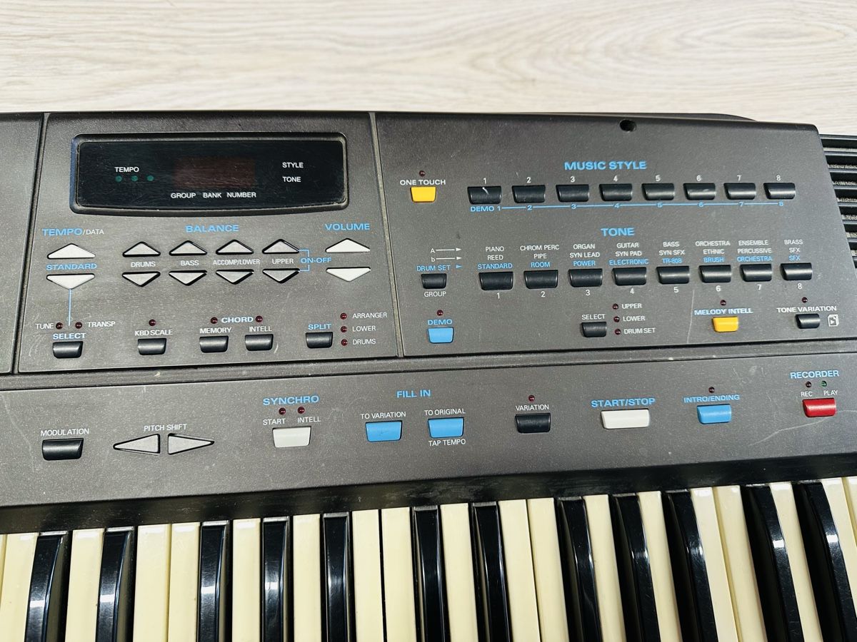 Roland Strumenti musicali: Keyboard Roland E-12 – Usato da St. Antoni venduto da Pepita82 2