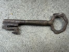 Schöner grosser antiker Schlüssel