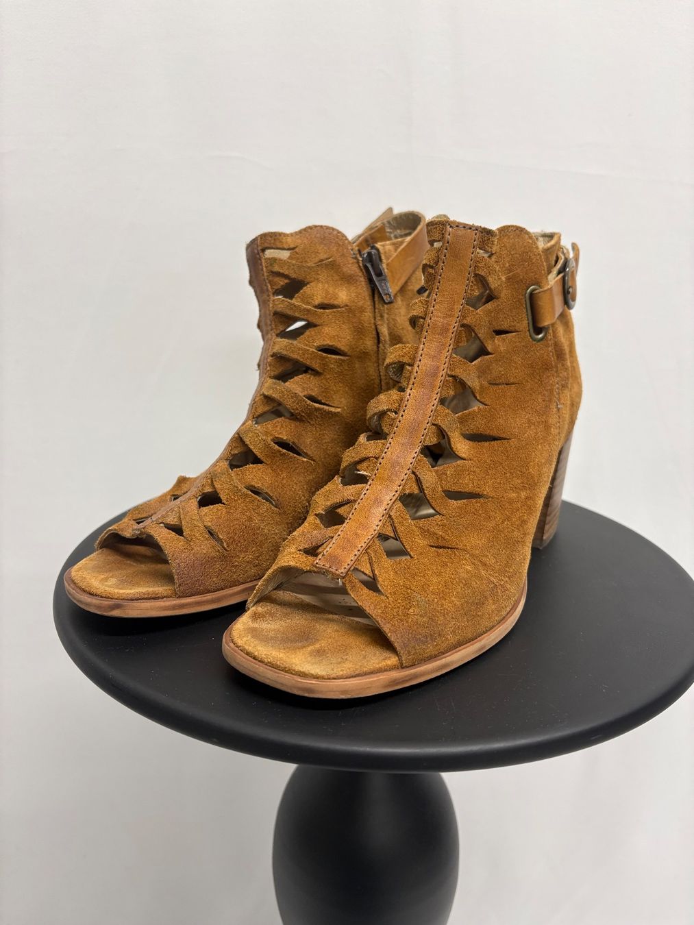 Scarpe da donna: Dkode Braune Wildleder Stiefeletten mit Absatz Gr. 36 Boho – Usato da Regensdorf venduto da secondchancefashion 1
