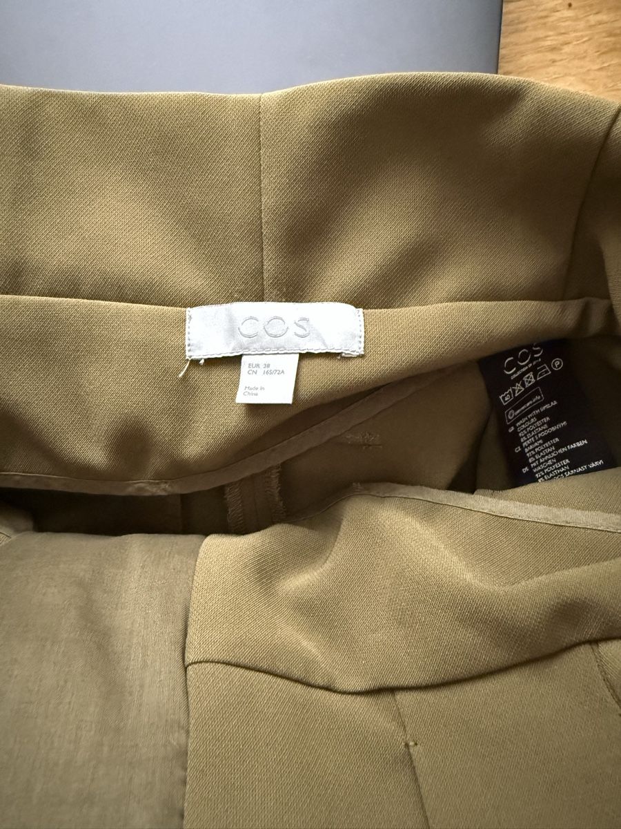 Cos Pantaloni: Culotte COS Gr. 38 – Usato da Meilen venduto da NHirs96 2