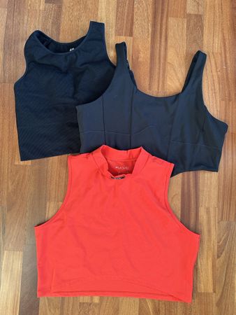 Kleiderpaket Sport Crop Tops Gr.XL