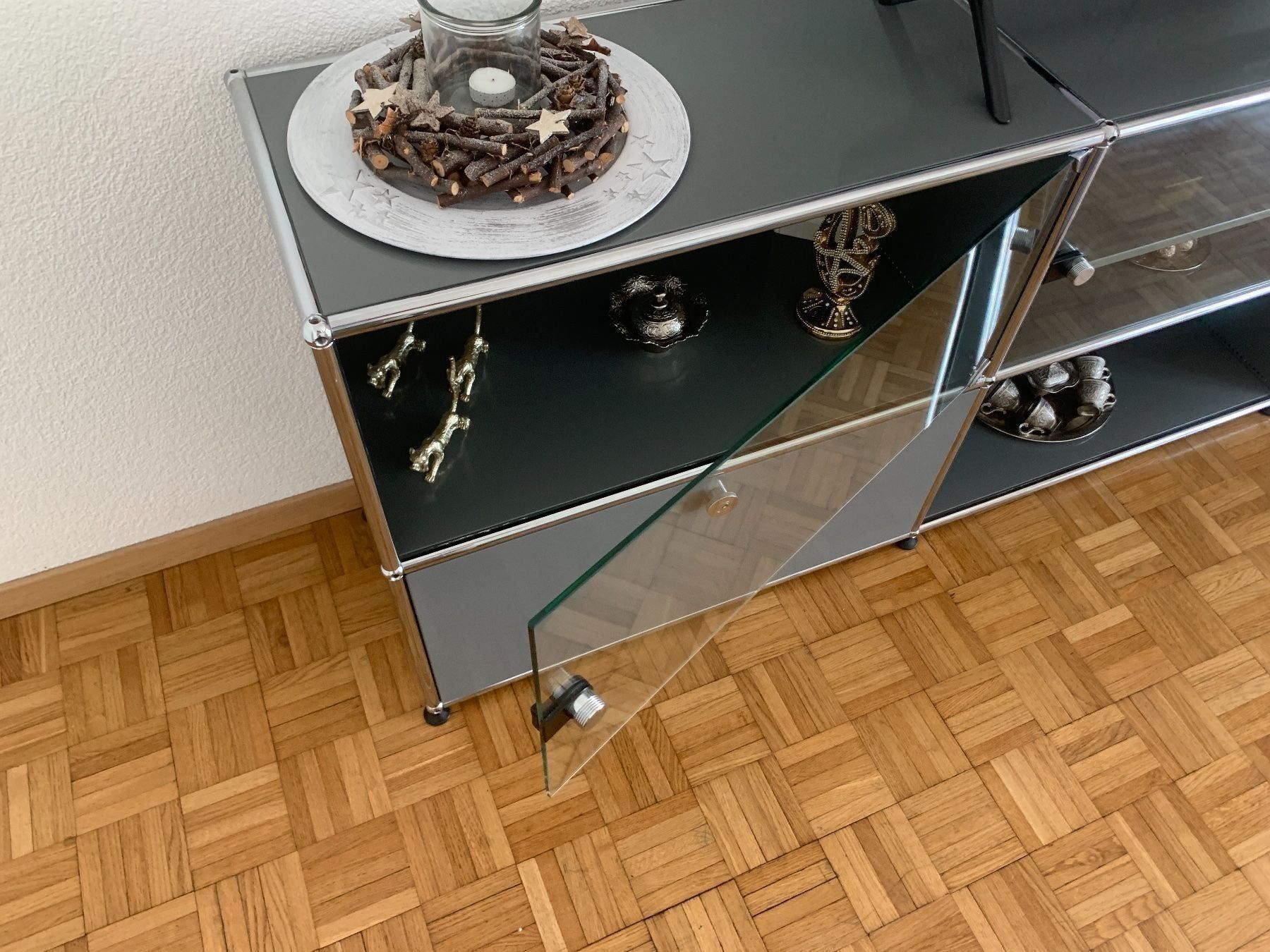 Cassettiere: USM  Sideboard/vitrine  Schwarz Lieferung Gratis – Usato da Thun venduto da Thuno6 2