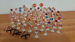 68 Modellbau - Strassenschilder aus Kunststoff zu verkaufen
