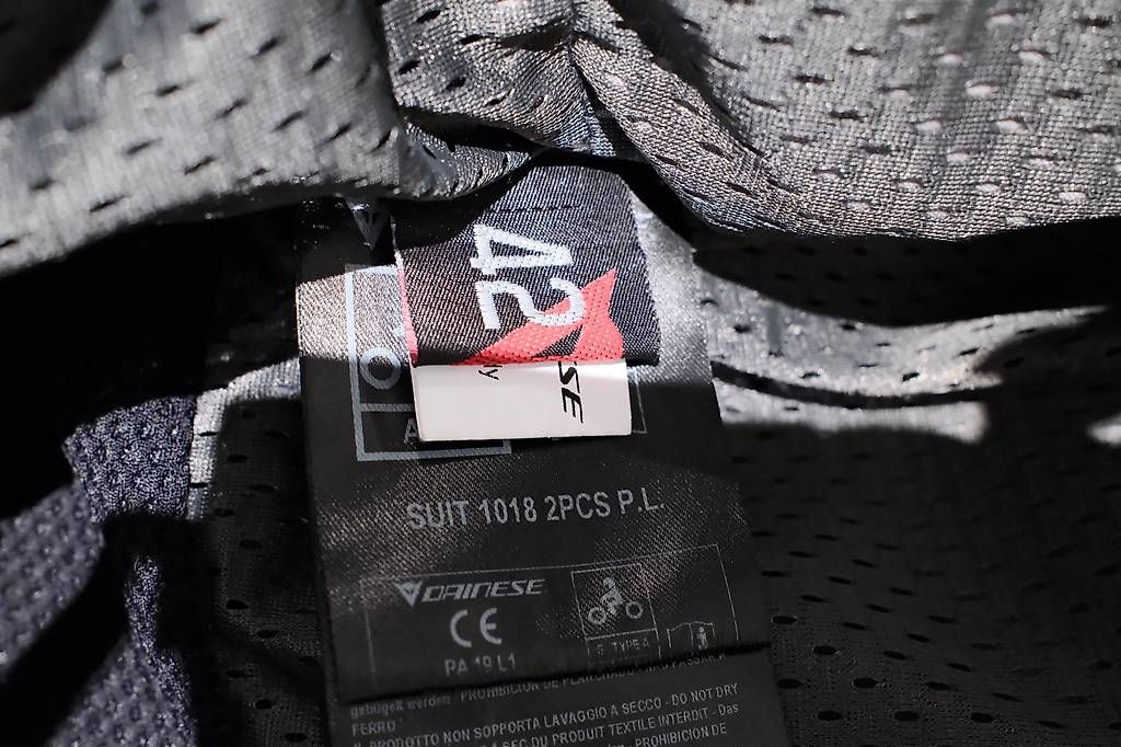 Anzüge & Kostüme: Dainese Lederkombi Damen 2 teiler  – Gebraucht aus Rickenbach LU von MartinaW. 4